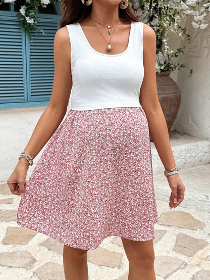 Heart Print Maternity Lounge Set – 2-Piece Knit Camisole & Long Pants Pregnancy Sleepwear Set with Medium Stretch for Home Comfort