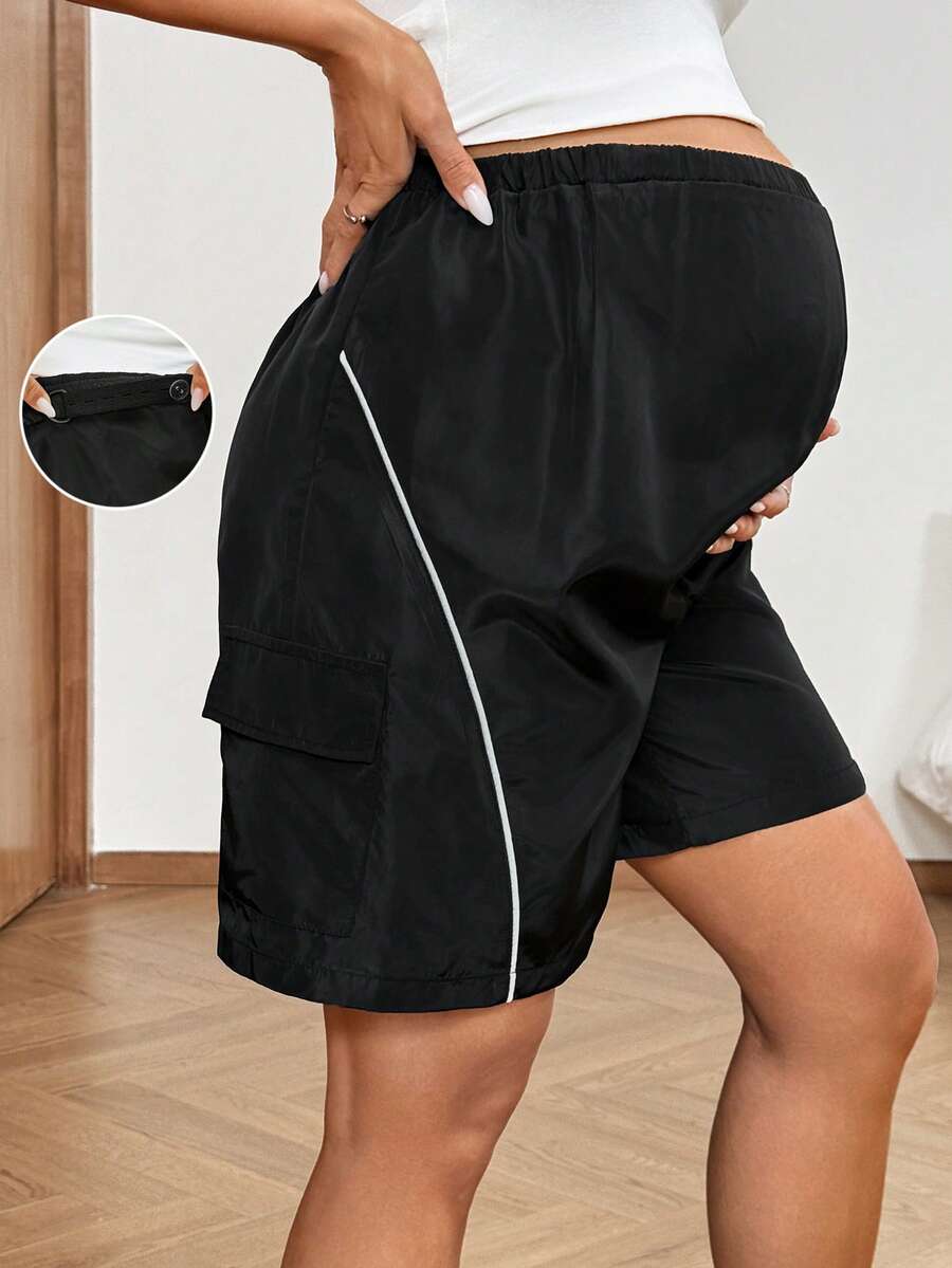 Black Maternity Cargo Shorts with Adjustable Ultra High Waist - Loose Fit Casual Summer Pregnant Clothes with Pockets - Comfortable Woven Maternity Pants