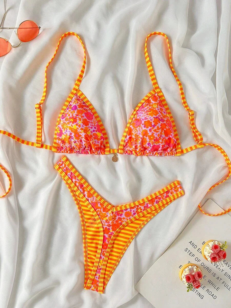 Women's 2-Piece Boho Halter Bikini Set - Gold Accessory, High-Cut, Floral Print, Multicolor