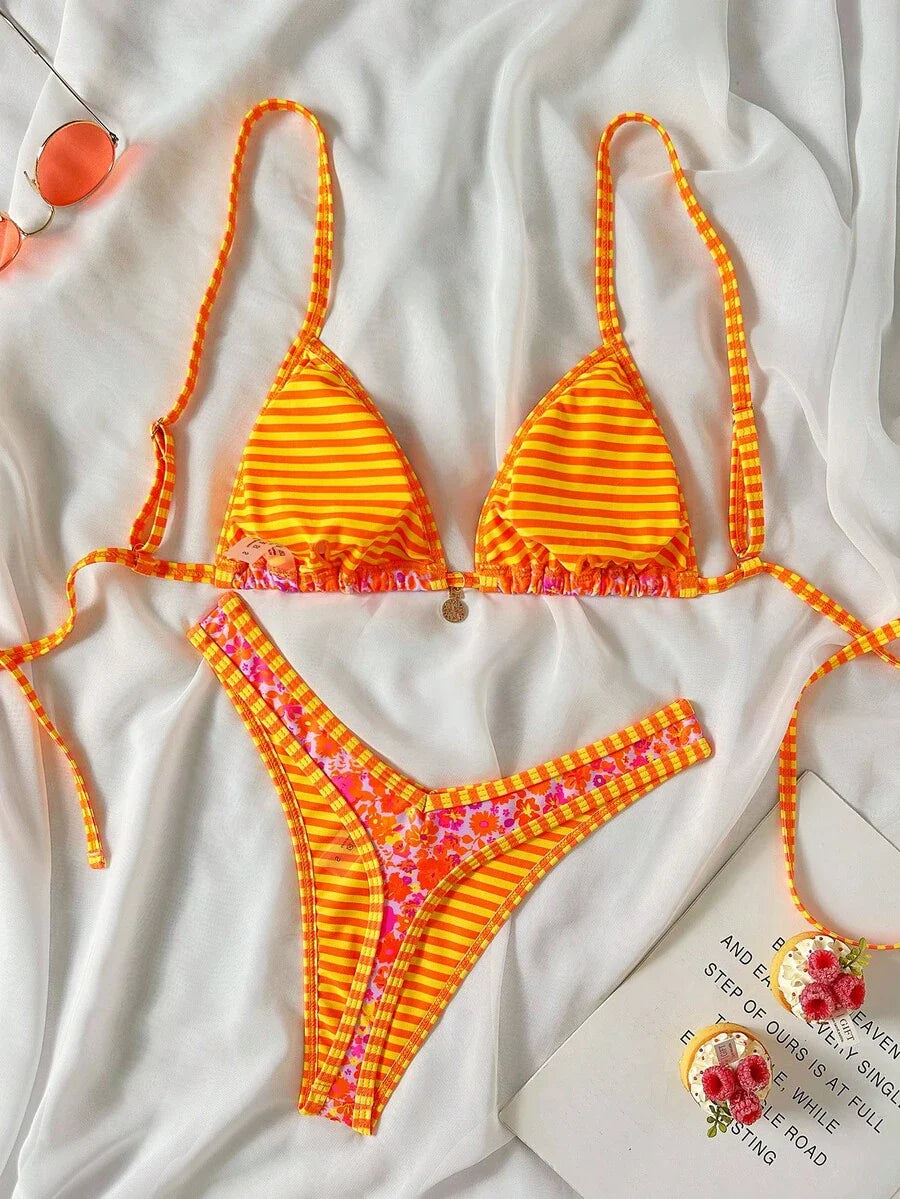 Women's 2-Piece Boho Halter Bikini Set - Gold Accessory, High-Cut, Floral Print, Multicolor