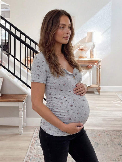 Maternity Grey Ditsy Floral Square Neck Short Sleeve T-Shirt - Slim Fit Knitted Summer Top for Pregnant Women