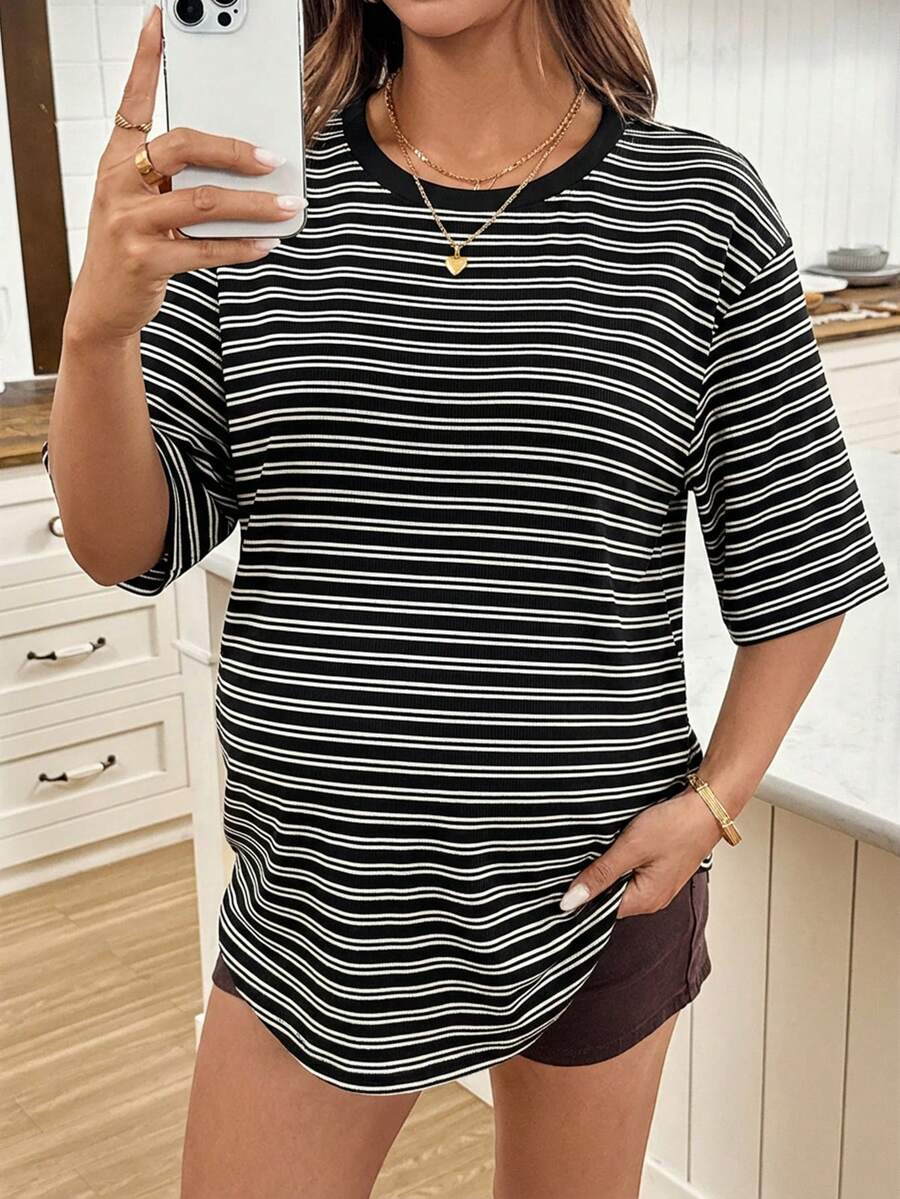 Maternity Black Striped Round Neck Short Sleeve Long Loose Fit T-Shirt Comfortable Padded Shoulder Casual Drop Shoulder Pregnancy Tee