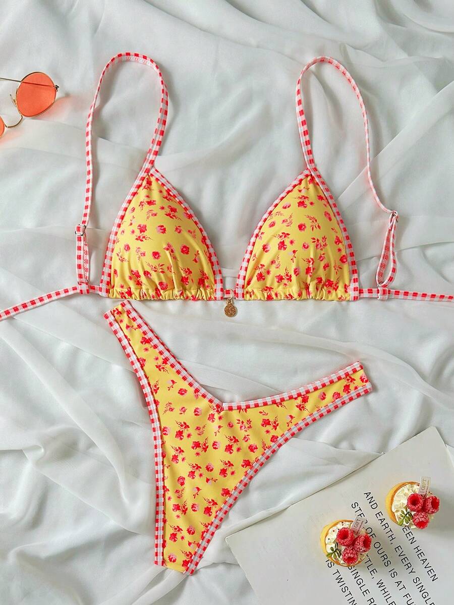 Women's 2-Piece Boho Halter Bikini Set - Gold Accessory, High-Cut, Floral Print, Multicolor