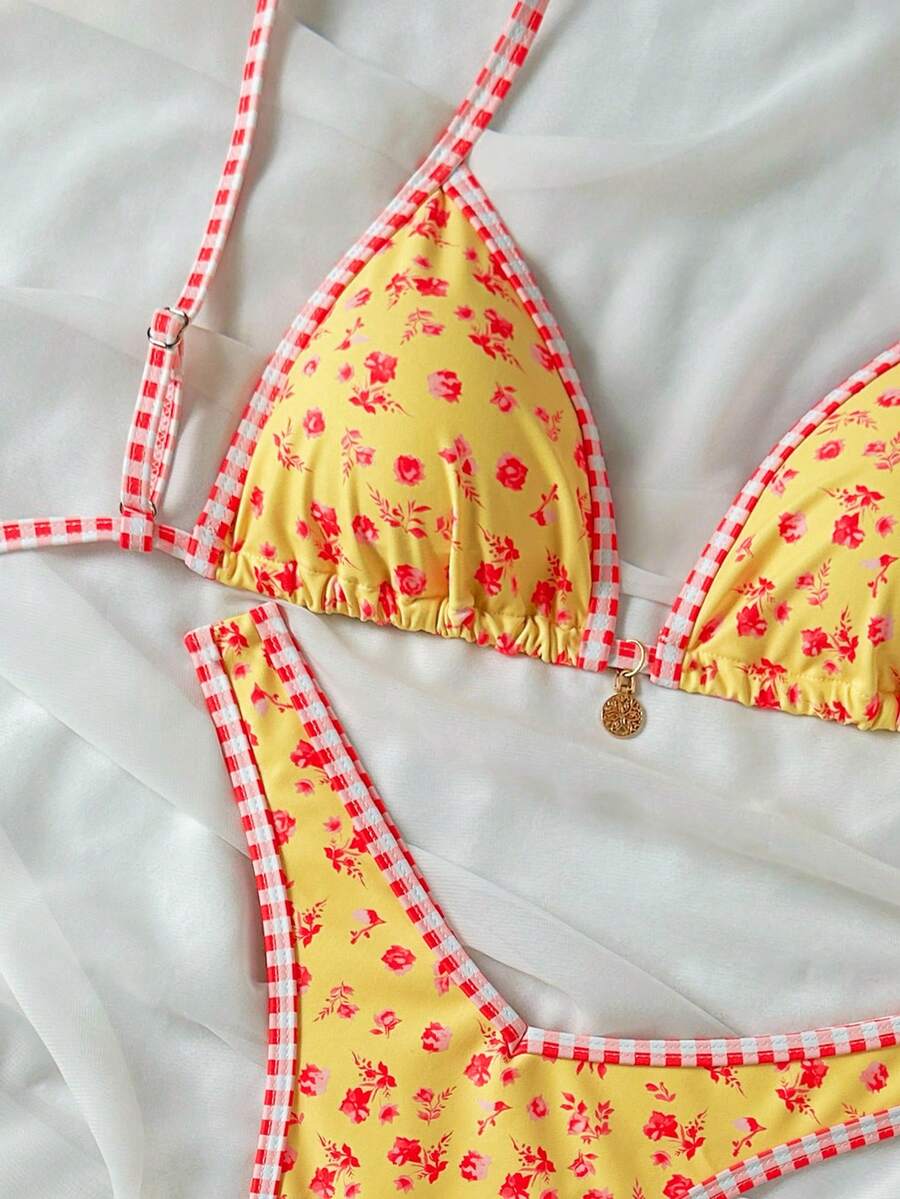 Women's 2-Piece Boho Halter Bikini Set - Gold Accessory, High-Cut, Floral Print, Multicolor