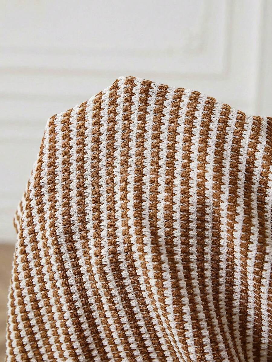 Maternity V-Neck Single-Breasted Striped Tank Top Slim Fit Baby Blue Knitted Sleeveless Shirt for Casual Street Style
