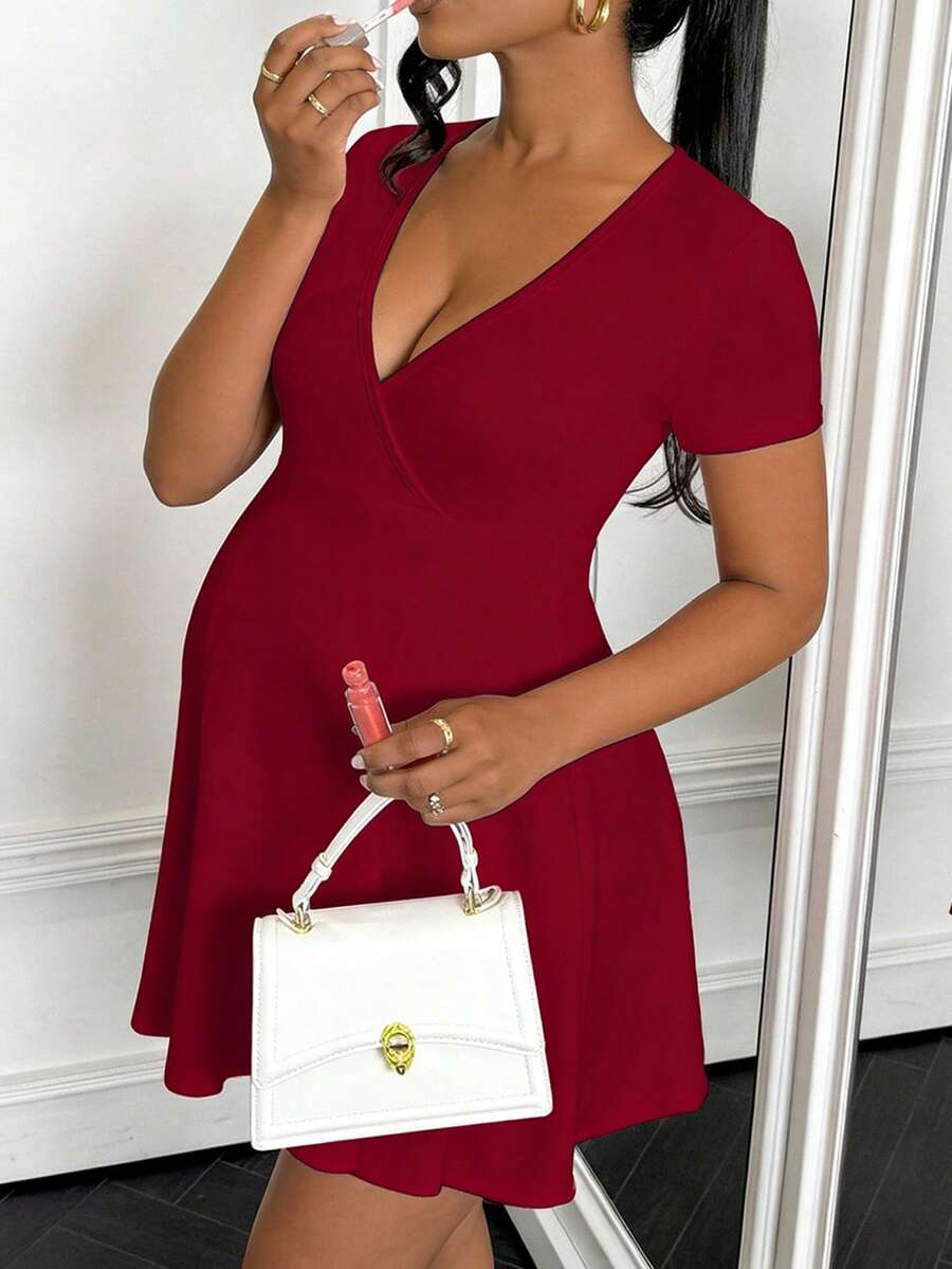 Elegant Red V-Neck Short Sleeve Maternity Dress - High Waist A-Line Summer Holiday Dress for Women