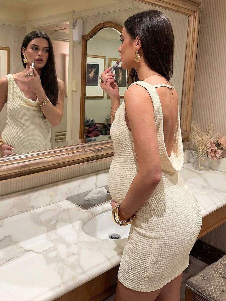 Maternity Elegant White Dress,Summer Pregnant Solid Plunging Neckline Backless Sleeveless Fashionable Bump Friendly Pregnancy Dress For Photoshoot