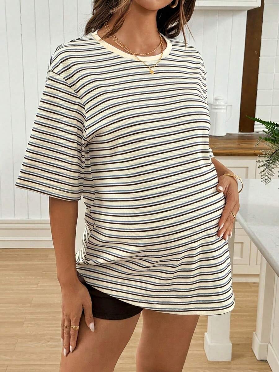 Maternity Black Striped Round Neck Short Sleeve Long Loose Fit T-Shirt Comfortable Padded Shoulder Casual Drop Shoulder Pregnancy Tee