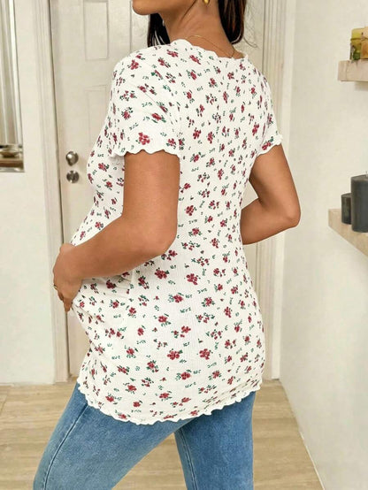 Maternity Ditsy Floral T-Shirt - Round Neck Casual Everyday Soft, Pregnancy Spring Summer