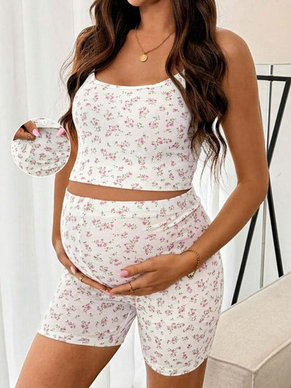 SHEIN 2pcs Maternity Ditsy Floral Camisole2-Piece Maternity Ditsy Floral Camisole and Adjustable Shorts Set - Slim Fit Spaghetti Strap Crop Top and High Waist Beach Set Top And Adjustable Waist Shorts Set
