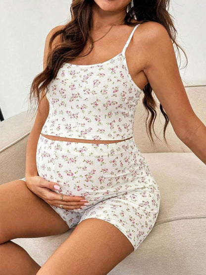 2-Piece Maternity Floral Pajama Set – Camisole & Shorts Summer