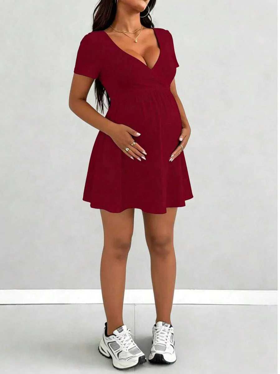 Elegant Red V-Neck Short Sleeve Maternity Dress - High Waist A-Line Summer Holiday Dress for Women