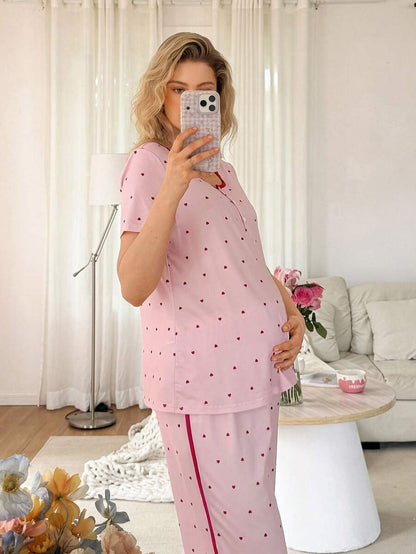 Maternity Heart Print Pajama Set - Short Sleeve Pullover Top and Pants Soft, Pregnancy Lounge