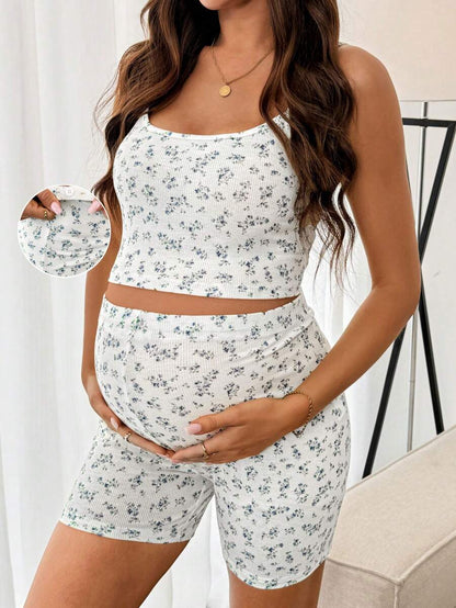 2-Piece Maternity Floral Pajama Set – Camisole & Shorts Summer