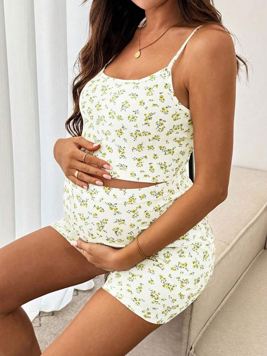 SHEIN 2pcs Maternity Ditsy Floral Camisole2-Piece Maternity Ditsy Floral Camisole and Adjustable Shorts Set - Slim Fit Spaghetti Strap Crop Top and High Waist Beach Set Top And Adjustable Waist Shorts Set