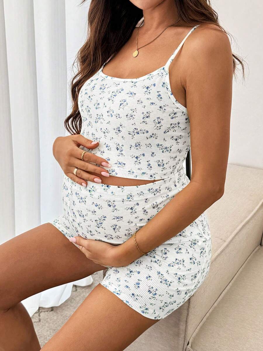 SHEIN 2pcs Maternity Ditsy Floral Camisole2-Piece Maternity Ditsy Floral Camisole and Adjustable Shorts Set - Slim Fit Spaghetti Strap Crop Top and High Waist Beach Set Top And Adjustable Waist Shorts Set