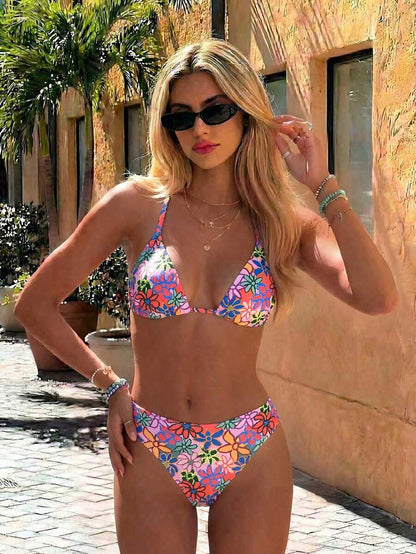 Swim Vcay 2026 Spring/Summer Women's Spaghetti Strap Halter Neck Black Base White Polka Dot Random Print Sweet Cute Side High Cut Bikini Swimwear 2-Piece Set Vacation Bikini Set Pink Bikini Set High Leg Bikini Set Modest Bikini Set Bikini Set