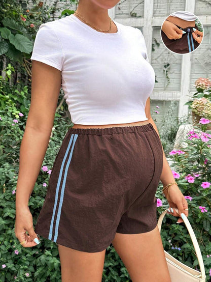 Brown Striped Side Tape Maternity Shorts with Adjustable Ultra-High Waist – Casual Loose Fit Summer Beach Mini Shorts for Pregnant Women