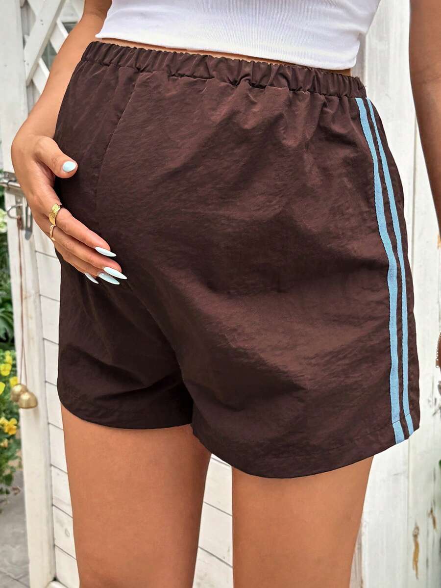 Brown Striped Side Tape Maternity Shorts with Adjustable Ultra-High Waist – Casual Loose Fit Summer Beach Mini Shorts for Pregnant Women