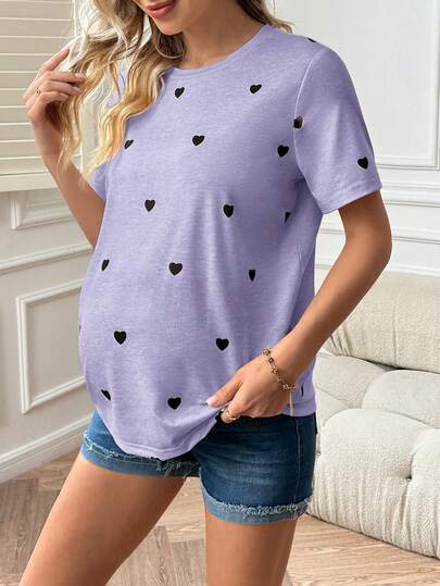 Maternity Heart Print Short Sleeve Round Neck T-Shirt in Mauve Purple, Casual Asymmetrical Hem Pregnancy Top for Valentine's Day