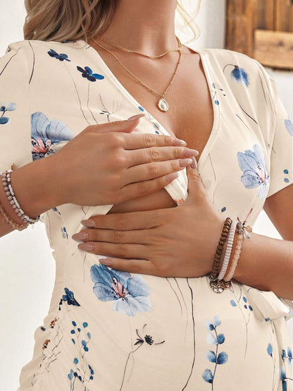 Maternity V-Neck Short Sleeve T-Shirt, Fashionable For Summer