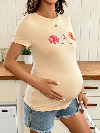 Apricot Fruit Print Maternity Slim Fit T-Shirt with Round Neck and Short Sleeves – Comfortable Stretchy Summer Pregnancy Top for Vacation