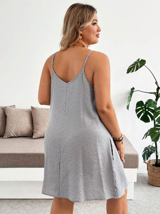 Plus Size Grey Plaid Maternity Cami Dress with Button Detail – Loose Fit Sleeveless Knee-Length Summer Beach Vacation Dress