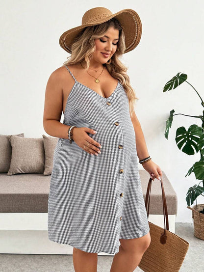 Plus Size Grey Plaid Maternity Cami Dress with Button Detail – Loose Fit Sleeveless Knee-Length Summer Beach Vacation Dress