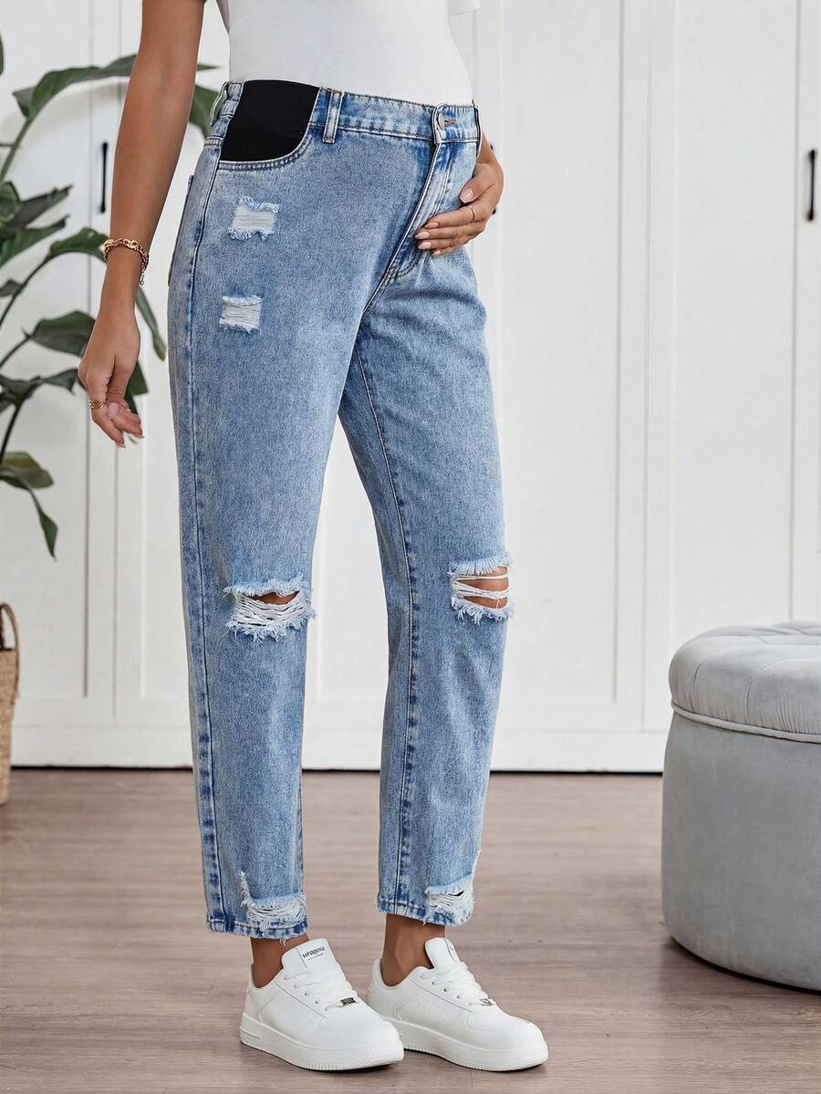 Light Blue Cropped Maternity Denim Jeans – High-Waisted Regular Fit Straight Leg Jeans with Pockets and Zipper Fly for Casual, Office, and Streetwear