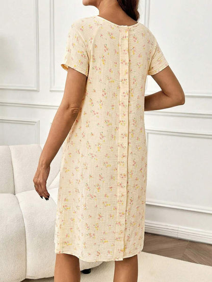 Multicolor Ditsy Floral Cotton Maternity Maxi Dress with Raglan Short Sleeves and Scoop Neck – Loose Fit Jacquard Woven Loungewear