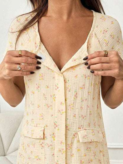 Multicolor Ditsy Floral Cotton Maternity Maxi Dress with Raglan Short Sleeves and Scoop Neck – Loose Fit Jacquard Woven Loungewear