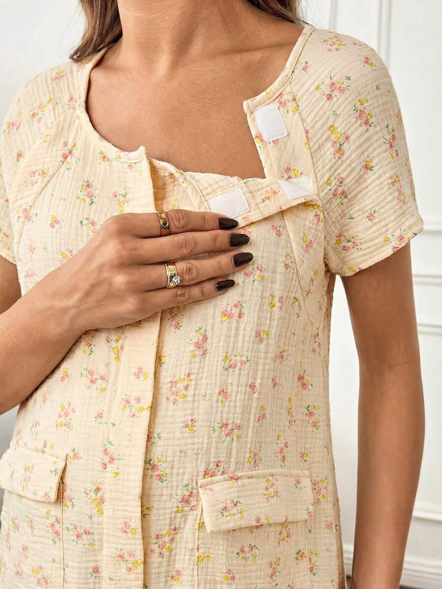 Multicolor Ditsy Floral Cotton Maternity Maxi Dress with Raglan Short Sleeves and Scoop Neck – Loose Fit Jacquard Woven Loungewear