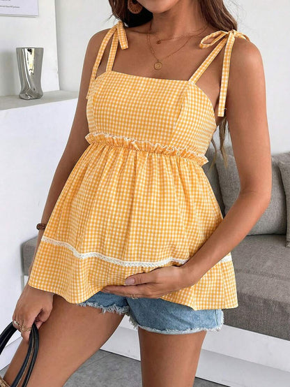Yellow Plaid Maternity Camisole – Casual Sleeveless V-Neck Strappy Summer Tank Top with Flared Hem for Beach & Everyday Wear