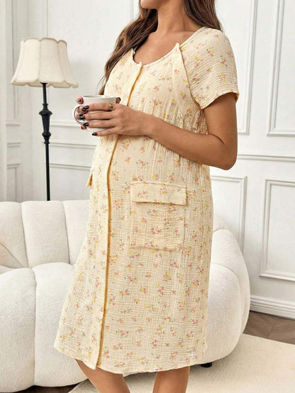 Multicolor Ditsy Floral Cotton Maternity Maxi Dress with Raglan Short Sleeves and Scoop Neck – Loose Fit Jacquard Woven Loungewear