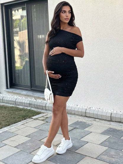 Black Shiny Ruched Maternity Bodycon Dress Asymmetrical Shoulder Slim Fit Elegant Short Sleeve Party Dress for Pregnancy