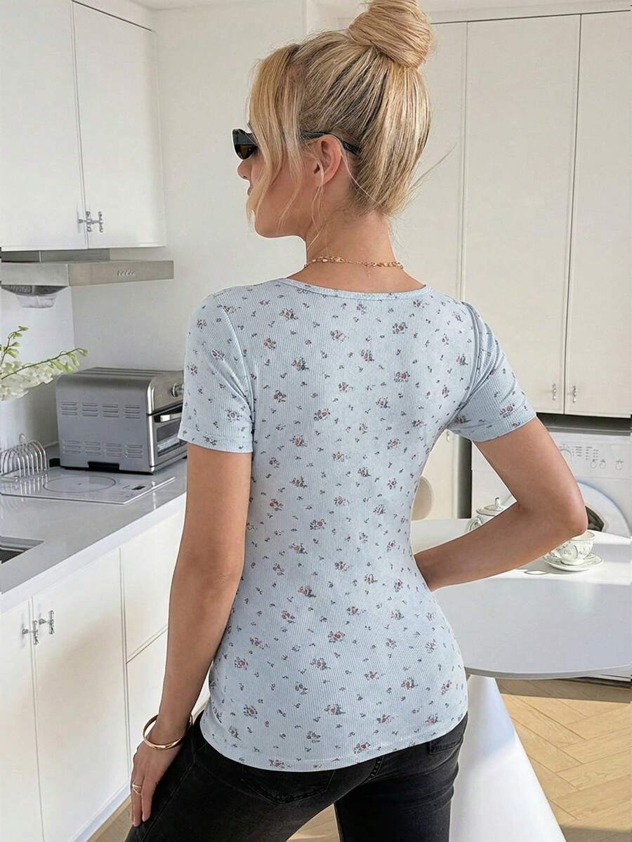 Maternity Grey Ditsy Floral Square Neck Short Sleeve T-Shirt - Slim Fit Knitted Summer Top for Pregnant Women