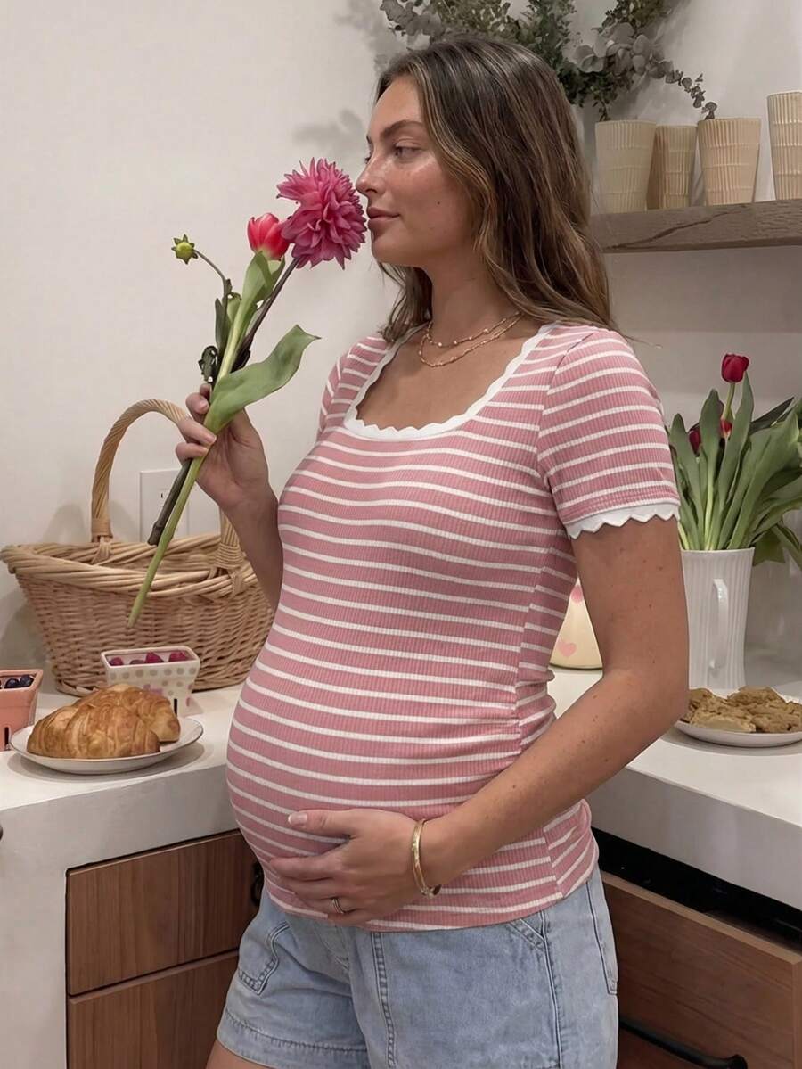 Maternity Striped Short Sleeve Scoop Neck T-Shirt with Scalloped Shell Trim White Casual Summer Pregnancy Tee Slim Fit Medium Stretch