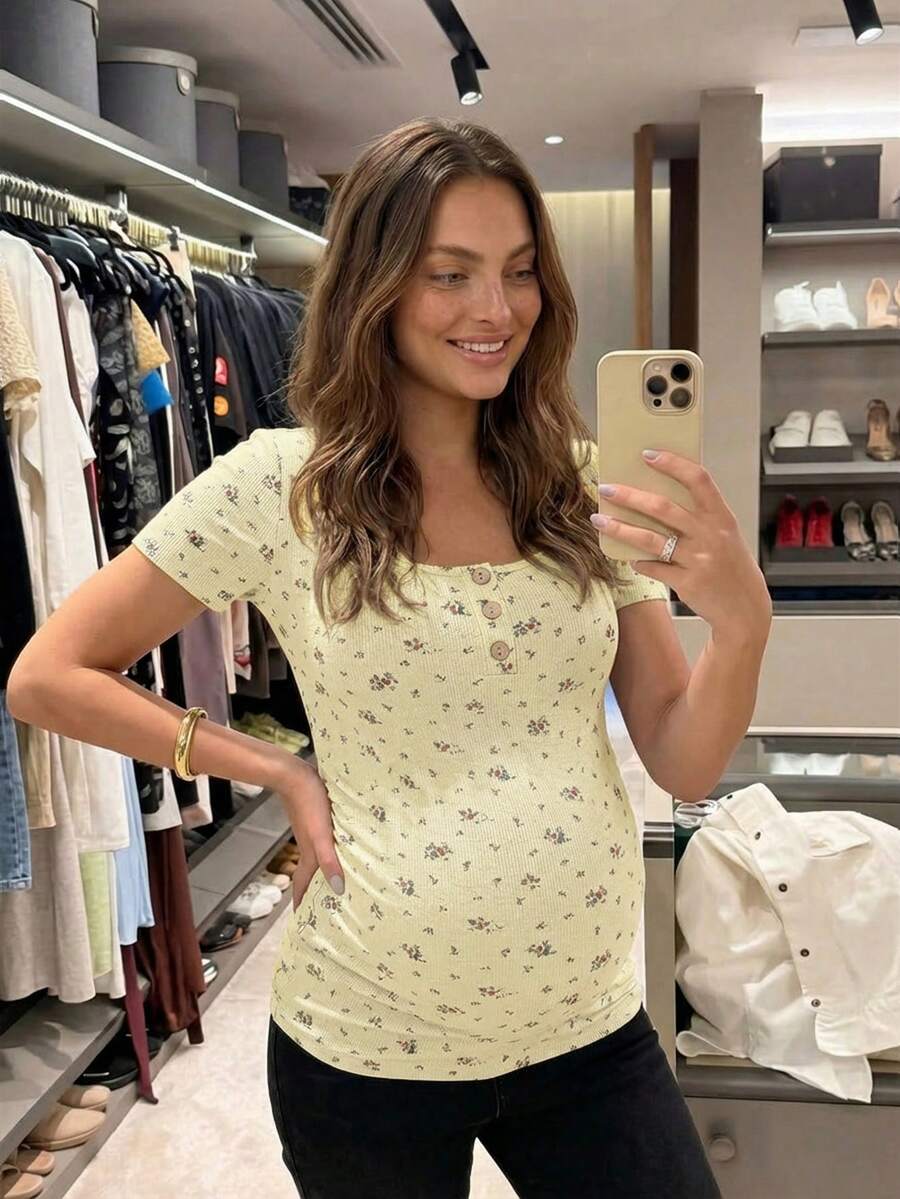 Maternity Grey Ditsy Floral Square Neck Short Sleeve T-Shirt - Slim Fit Knitted Summer Top for Pregnant Women