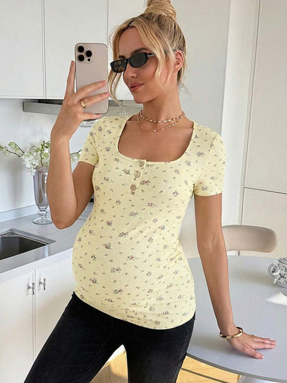 Maternity Grey Ditsy Floral Square Neck Short Sleeve T-Shirt - Slim Fit Knitted Summer Top for Pregnant Women