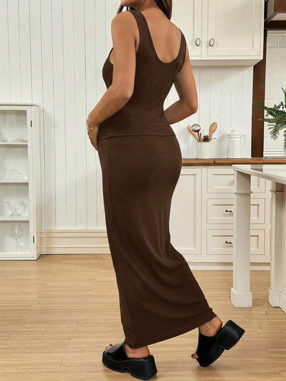 Maternity Scoop Neck Tank Top and Adjustable Waist Slit Skirt Set Solid Brown Fitted Ruched 2 Piece Set for Holiday