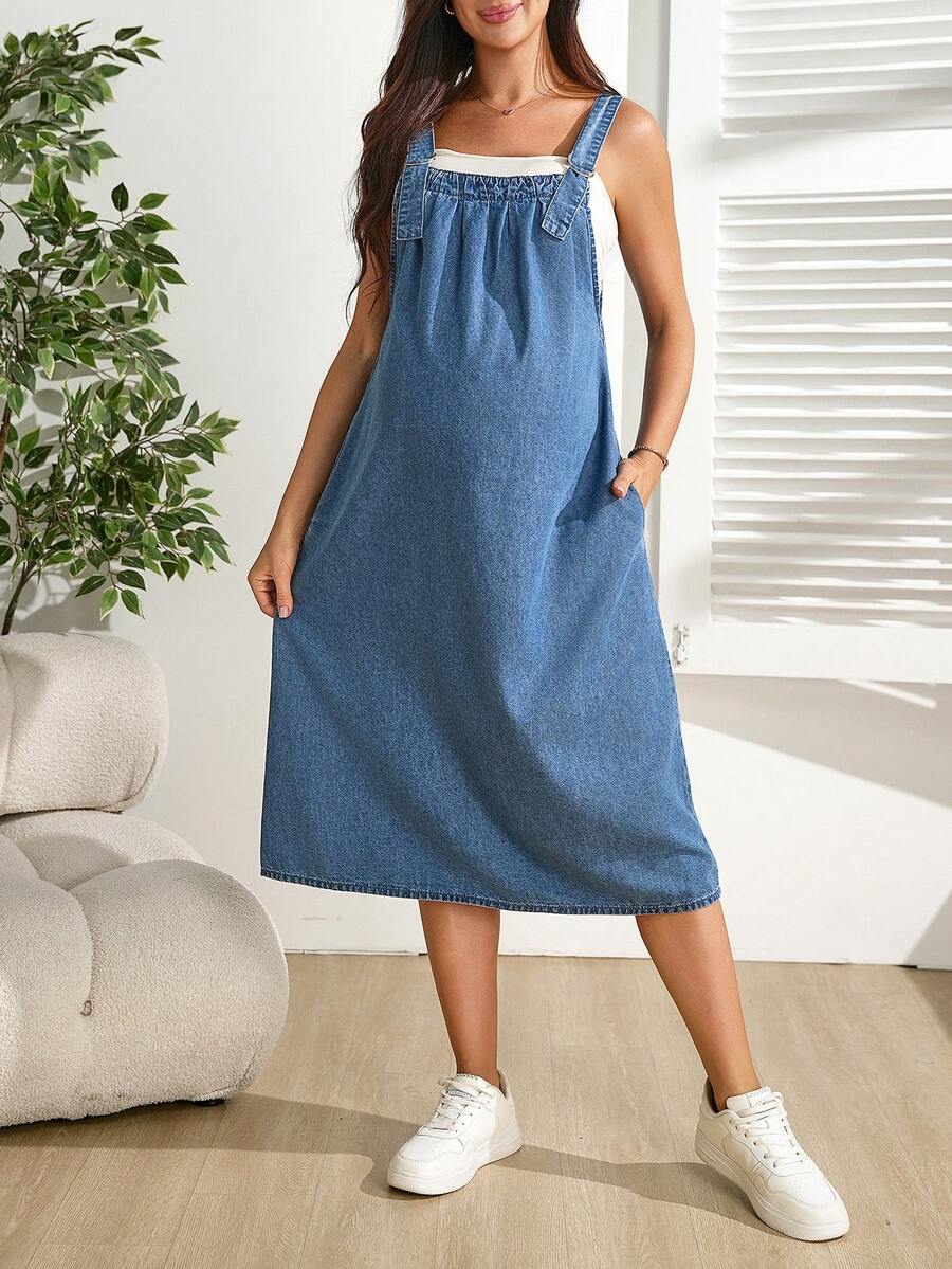Medium Wash Strapless Denim Maternity Midi Dress – Casual Loose Fit Sleeveless Dress with Pockets for Beach & Summer Outfits