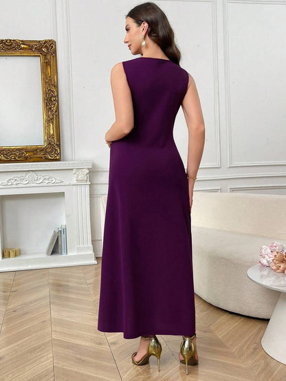 Elegant Maternity Summer Dress - Sleeveless Red Violet A-Line Long Maxi Dress with High Waist Metal Buckle