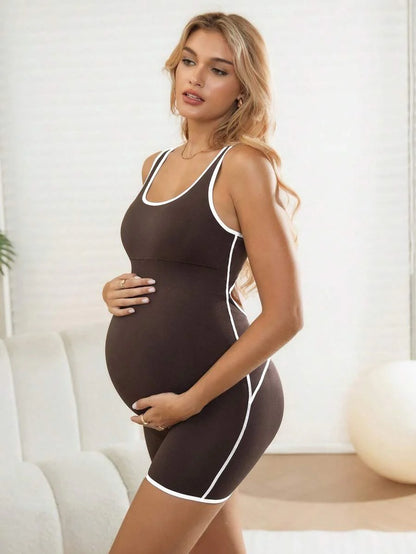 Coffee Brown Seamless Maternity Activewear Romper, Contrast Binding Scoop Neck Sleeveless Slim Fit Yoga Jumpsuit, High Stretch Sporty One-Piece