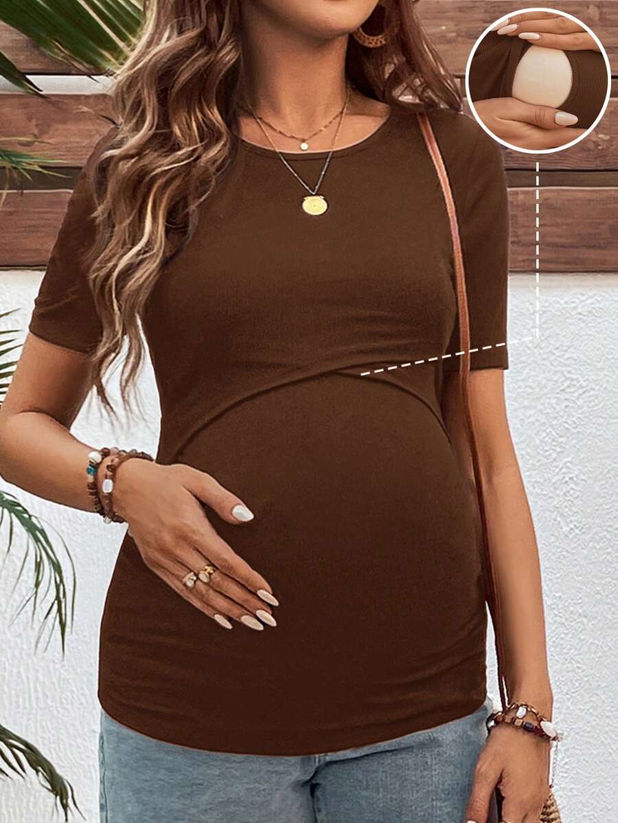 Black Crew Neck Short Sleeve Slim Fit Maternity Nursing Tee with Ruched Detail and Letter Print Knitted Fabric Casual Top