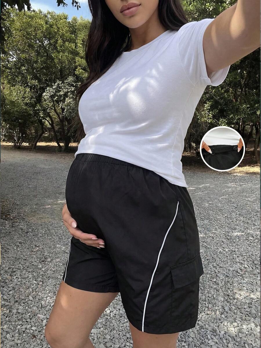Black Maternity Cargo Shorts with Adjustable Ultra High Waist - Loose Fit Casual Summer Pregnant Clothes with Pockets - Comfortable Woven Maternity Pants