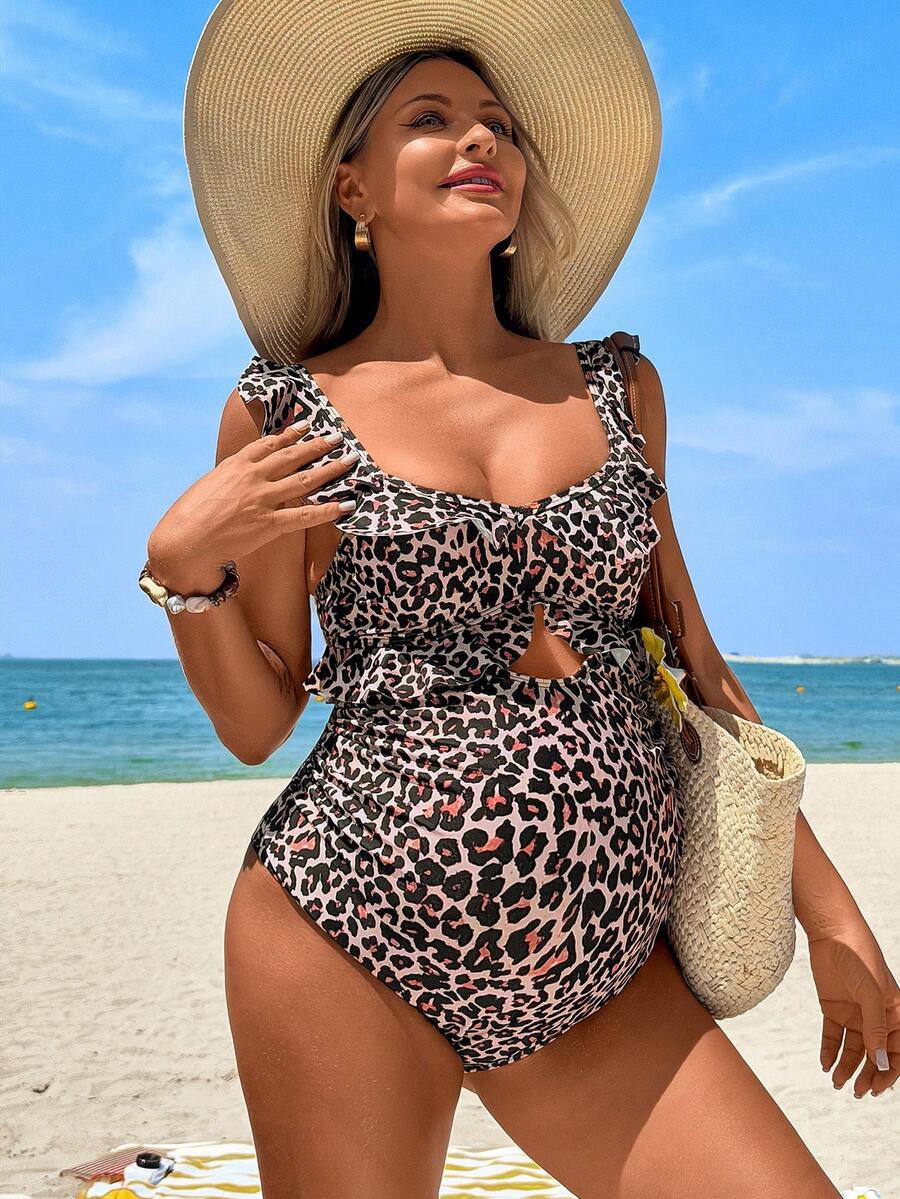 Maternity Leopard Print Beach Romper with Ruffle Hem and Sweetheart Neckline – Sleeveless Textured Holiday Jumpsuit with Removable Padding
