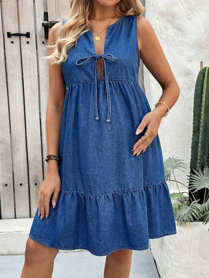 Blue Denim Spaghetti Strap Maternity Mini Dress with Bow Ruffle Hem – Chic Sleeveless V-Neck Summer Maternity Dress for Casual & Party Wear