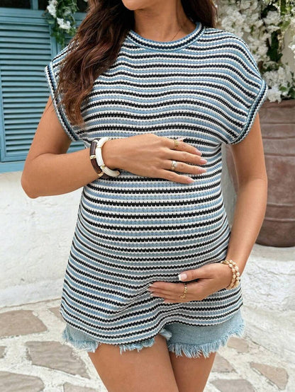 Coffee Brown Striped Round Neck Maternity T-Shirt - Casual Batwing Short Sleeve Padded Shoulder Top for Pregnancy Holiday Outfits
