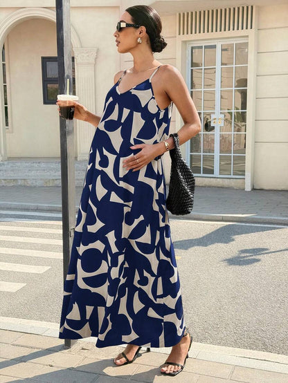 Black and White Geometric Print Maternity Cami Dress - V-Neck Spaghetti Strap Sleeveless Flared Beach Maxi Dress for Pregnancy