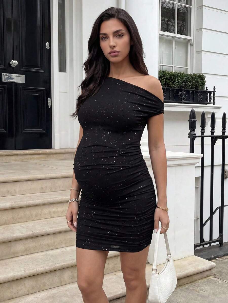 Black Shiny Ruched Maternity Bodycon Dress Asymmetrical Shoulder Slim Fit Elegant Short Sleeve Party Dress for Pregnancy